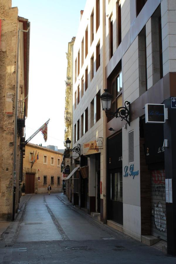 Hotspot * Valence